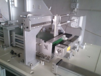 【自動貼附設備 標簽自動貼附】價格,廠家,圖片,其他電子產品制造設備,深圳市同富自動化機械設備-
